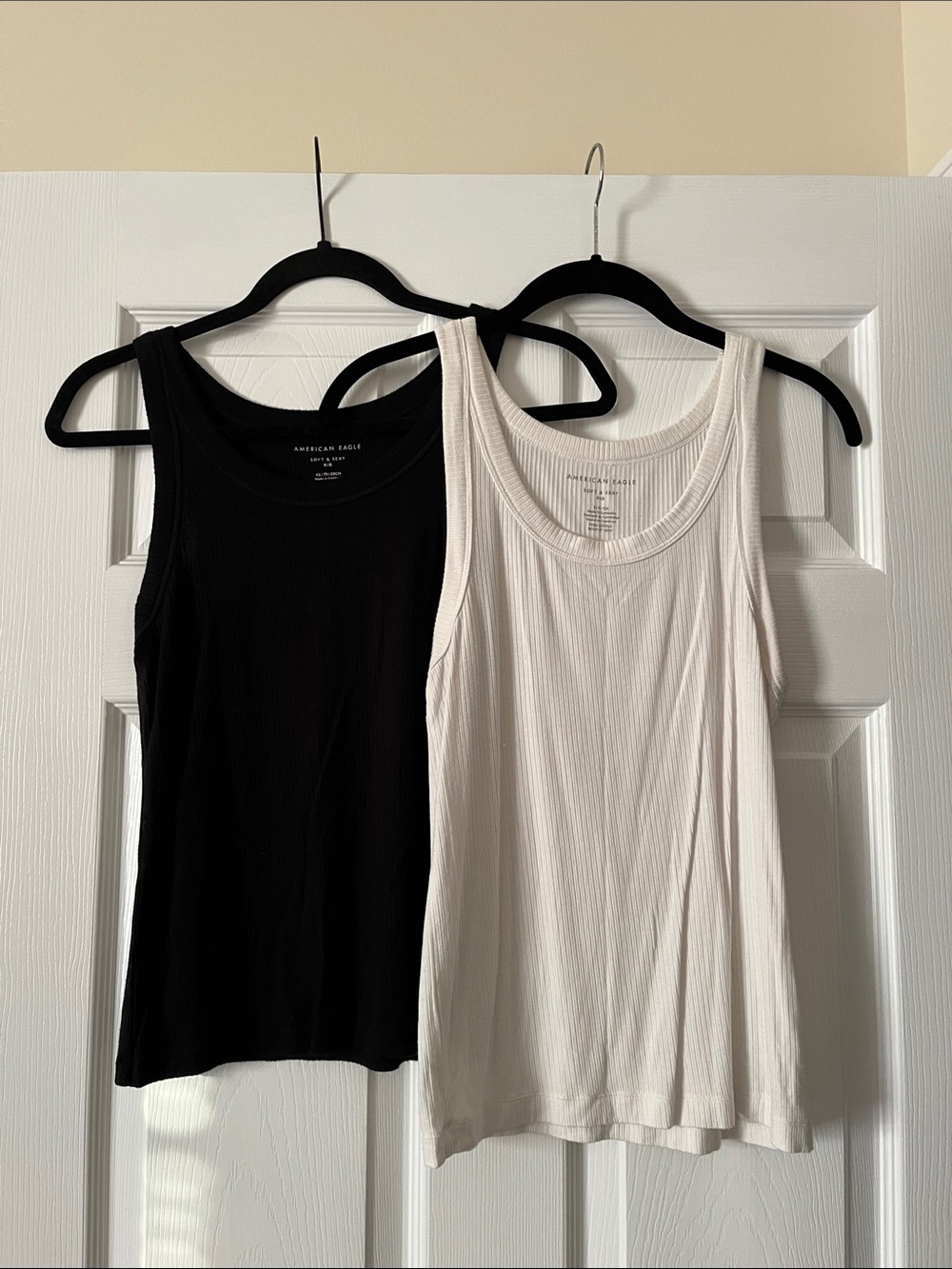 American Eagle Outfitters Scoop Neck Tank Tops - Black & White